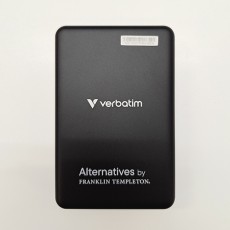 Verbatim Charge ‘n’ Go 10000mAh Magnetic Wireless Power Bank (WPB10)-Lexington Partners